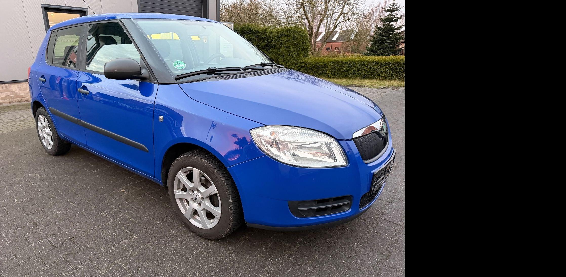 Skoda Fabia 1,2 4Türig Klima AHK NAVI Bluetooth
